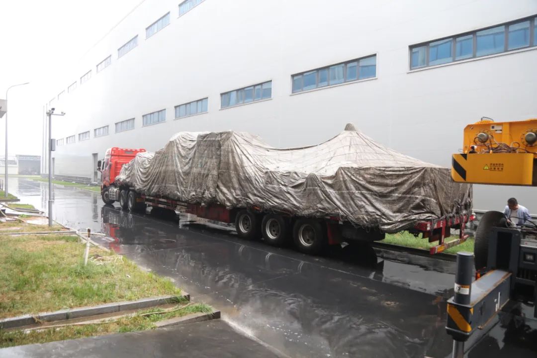 引進(jìn)新設(shè)備，助力新“智”造
